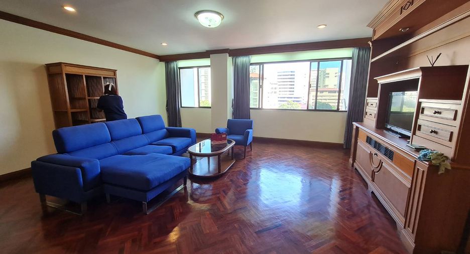 For rent 2 bedrooms condo in Watthana, Bangkok