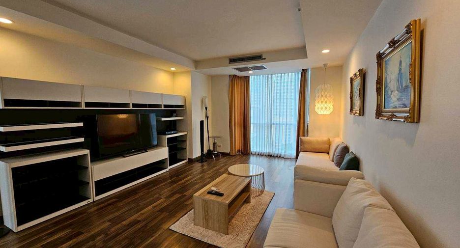 For rent 2 bedrooms condo in Pathum Wan, Bangkok