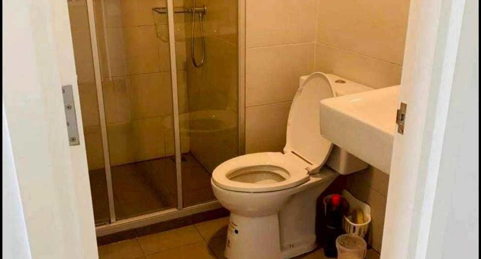 For sale 1 bed condo in Si Racha, Chonburi