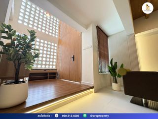 For sale 2 ベッドルーム house in Watthana, Bangkok