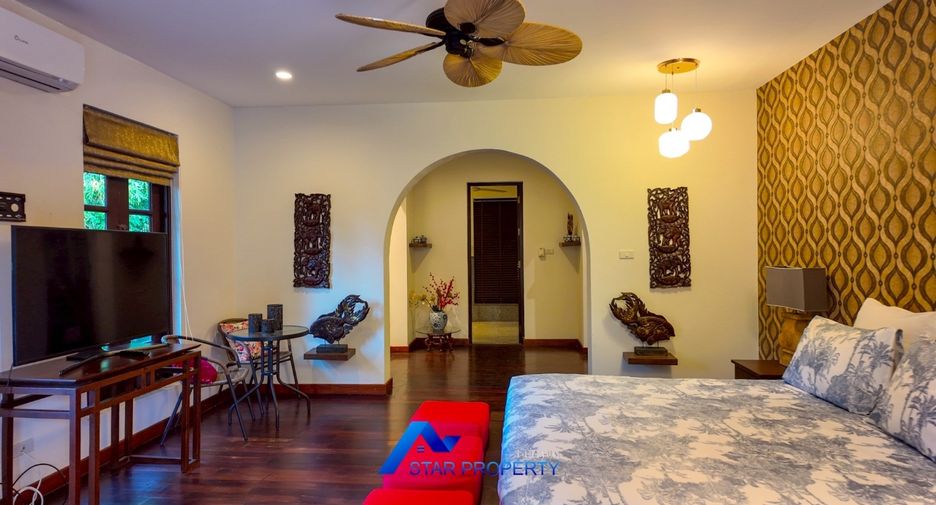 For sale 5 bedrooms villa in Hua Hin, Prachuap Khiri Khan