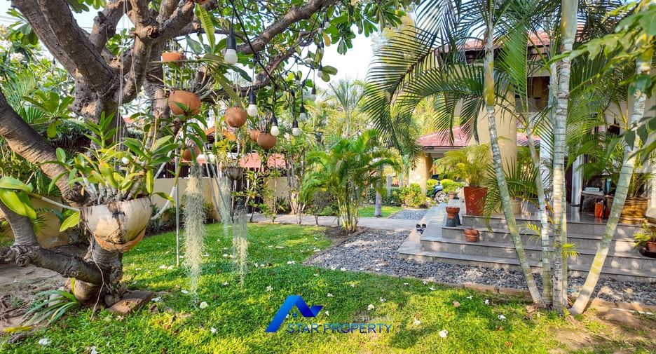 For sale 5 bedrooms villa in Hua Hin, Prachuap Khiri Khan
