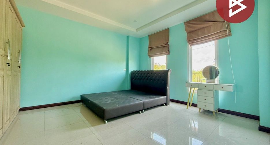 For sale 4 bedrooms house in Mueang Samut Sakhon, Samut Sakhon