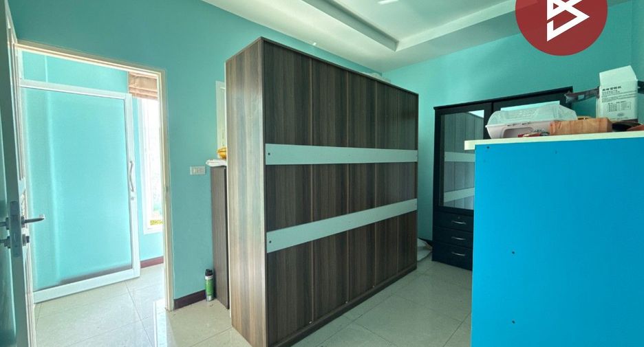 For sale 4 bedrooms house in Mueang Samut Sakhon, Samut Sakhon