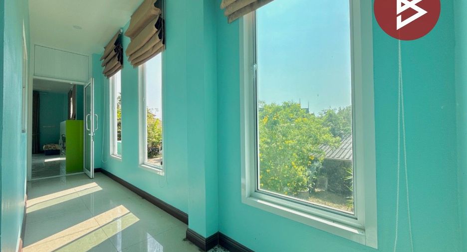 For sale 4 bedrooms house in Mueang Samut Sakhon, Samut Sakhon