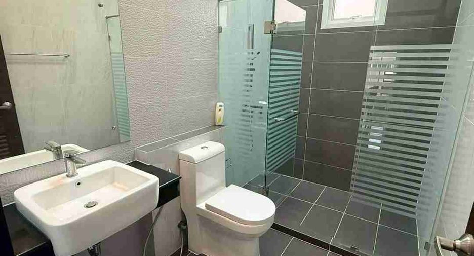 Продажа 2 спальни дом в Банг Ламунг, Чонбури