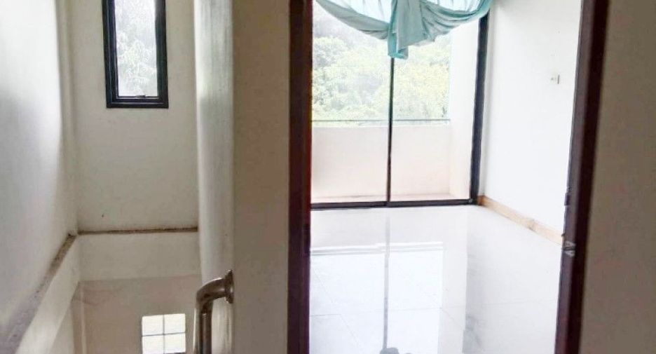 For sale 2 bedrooms retail Space in Mueang Nakhon Si Thammarat, Nakhon Si Thammarat