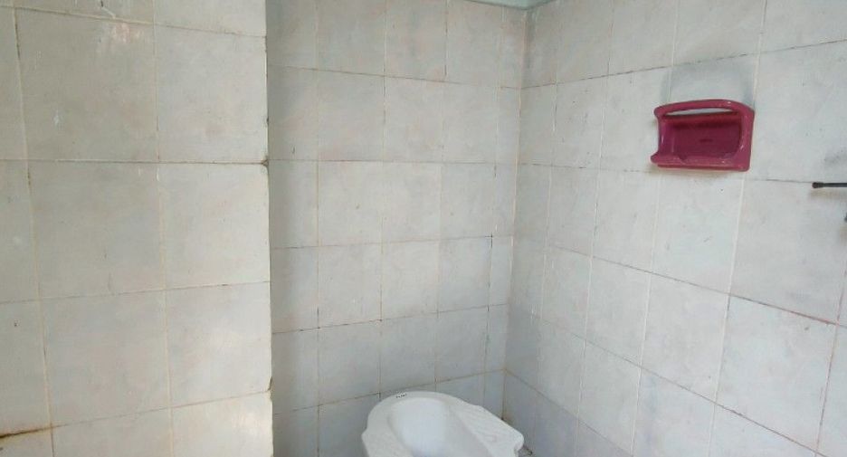For sale 110 ベッドルーム apartment in Krathum Baen, Samut Sakhon