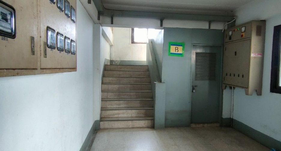 For sale 110 ベッドルーム apartment in Krathum Baen, Samut Sakhon