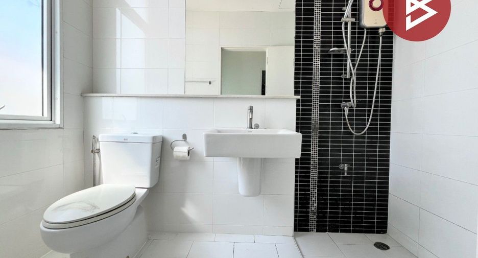 For sale 3 bedrooms townhouse in Mueang Nonthaburi, Nonthaburi