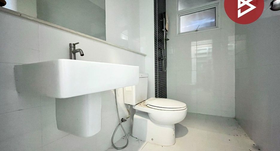 For sale 3 bedrooms townhouse in Mueang Nonthaburi, Nonthaburi