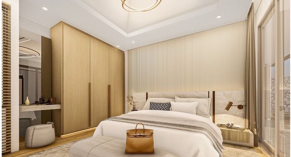 For sale 4 bedrooms villa in Mueang Phuket, Phuket