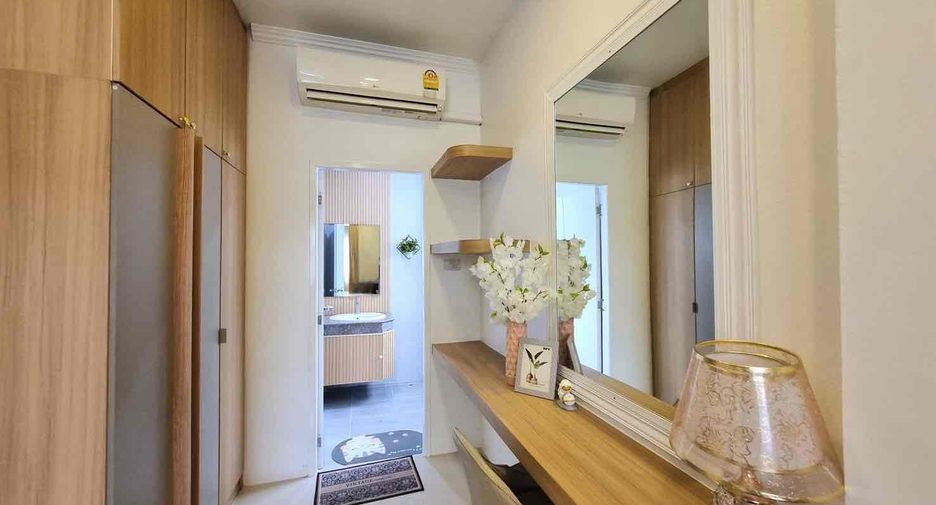 For rent 3 ベッドルーム villa in Bang Lamung, Chonburi