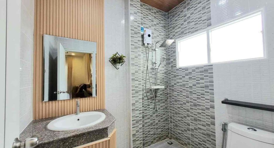 For rent 3 ベッドルーム villa in Bang Lamung, Chonburi