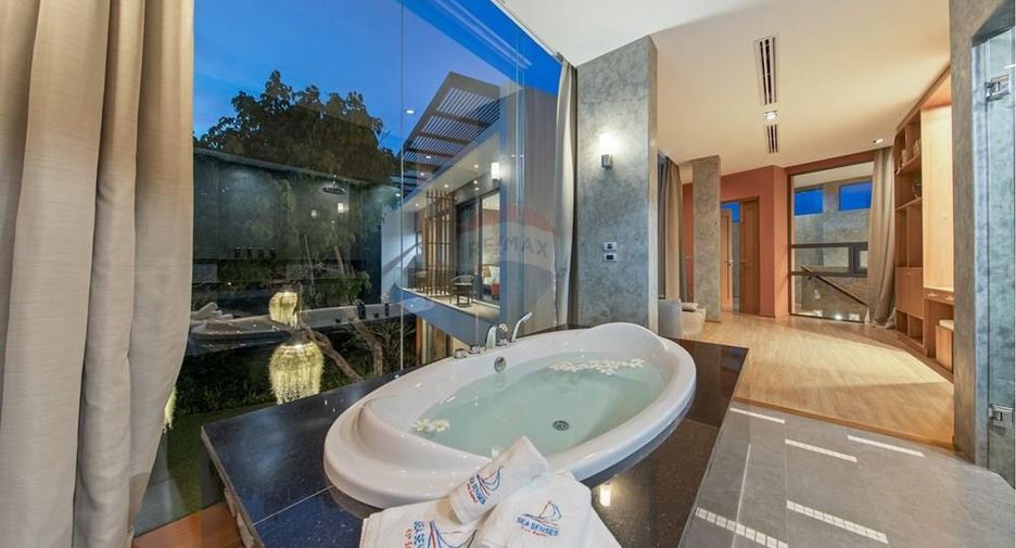 For rent 4 bedrooms villa in Ko Samui, Surat Thani