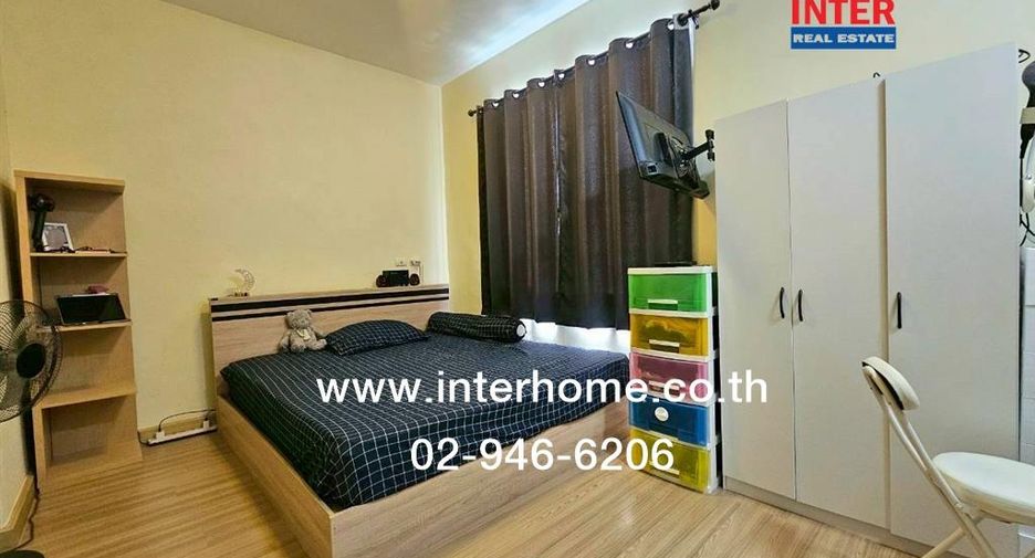 À vendre 3 chambres maison de ville à Mueang Nonthaburi, Nonthaburi