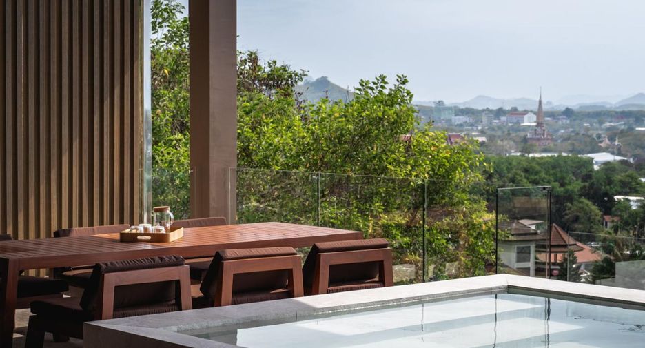 For sale 4 bedrooms villa in Mueang Phuket, Phuket