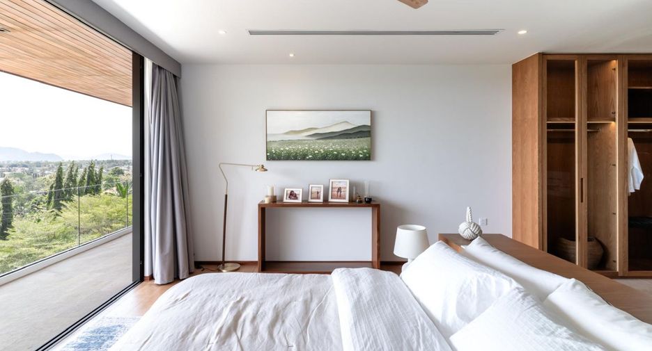 For sale 4 bedrooms villa in Mueang Phuket, Phuket