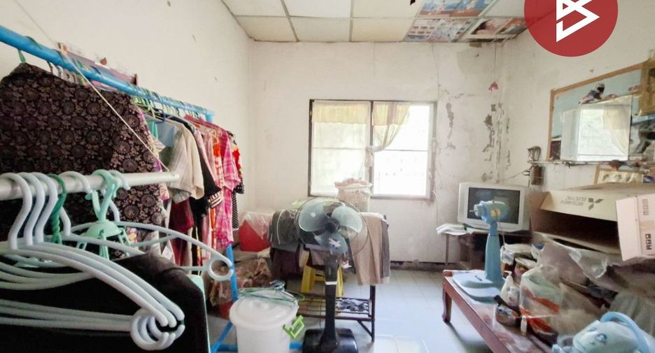 À vendre 2 chambres maison de ville à Phra Pradaeng, Samut Prakan