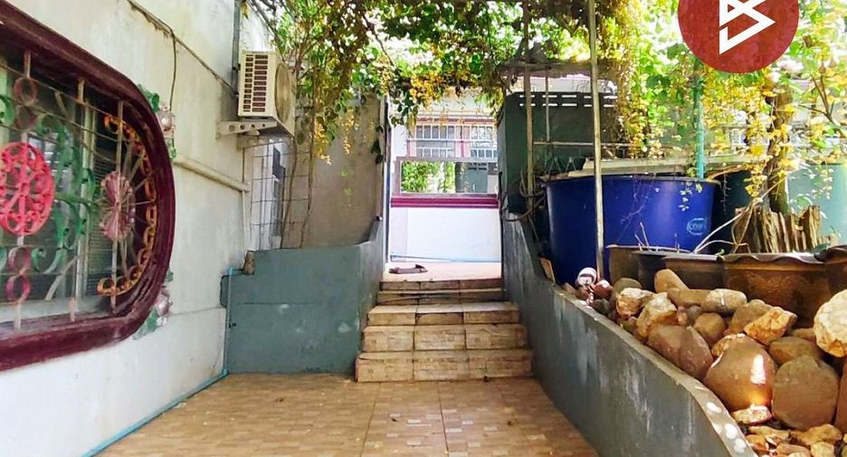For sale 4 bedrooms house in Mueang Chanthaburi, Chanthaburi