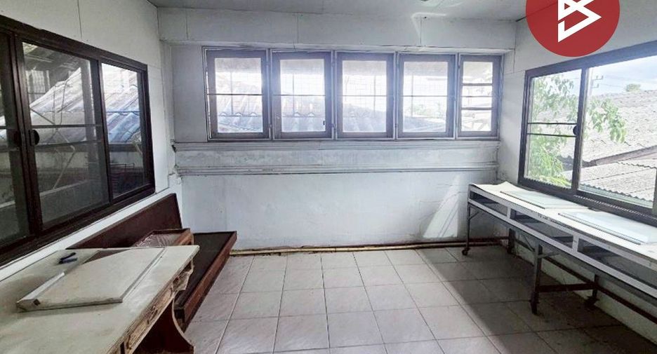 For sale 4 bedrooms house in Mueang Chanthaburi, Chanthaburi