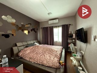 For sale 3 bedrooms townhouse in Lak Si, Bangkok
