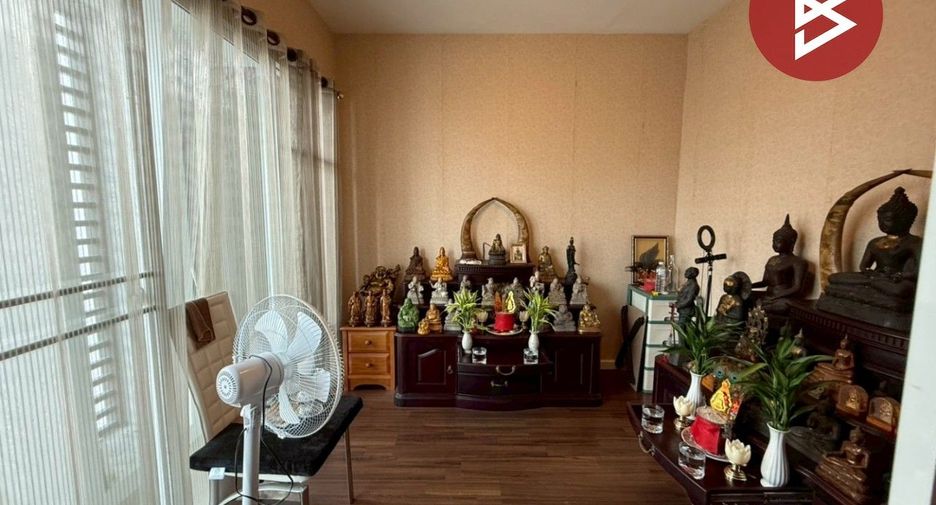 Casa adosada en venta de 3 habitaciones en Lak Si, Bangkok