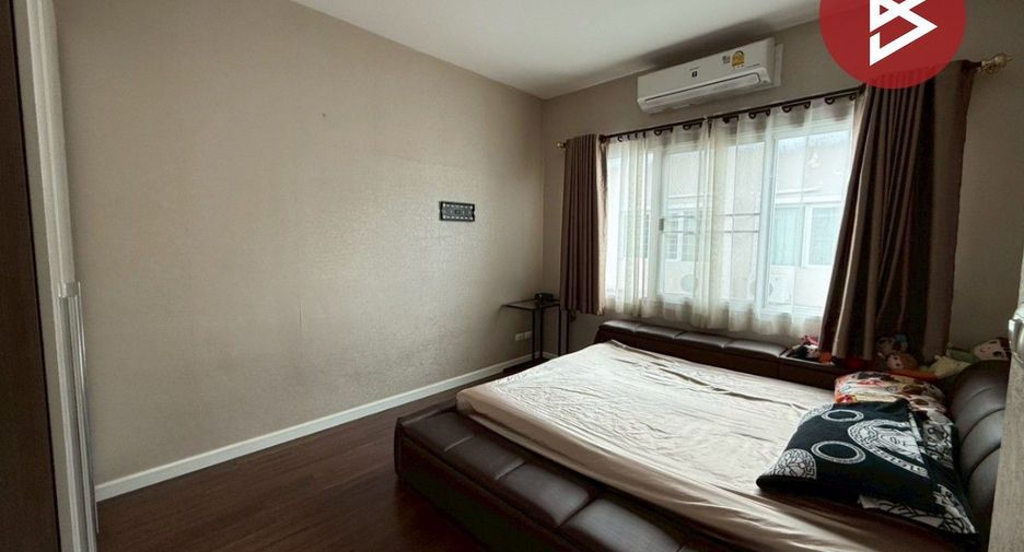 Casa adosada en venta de 3 habitaciones en Lak Si, Bangkok