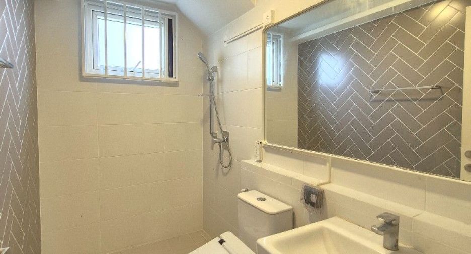Haus zum Kauf mit 4 Zimmer in Bang Phli, Samut Prakan
