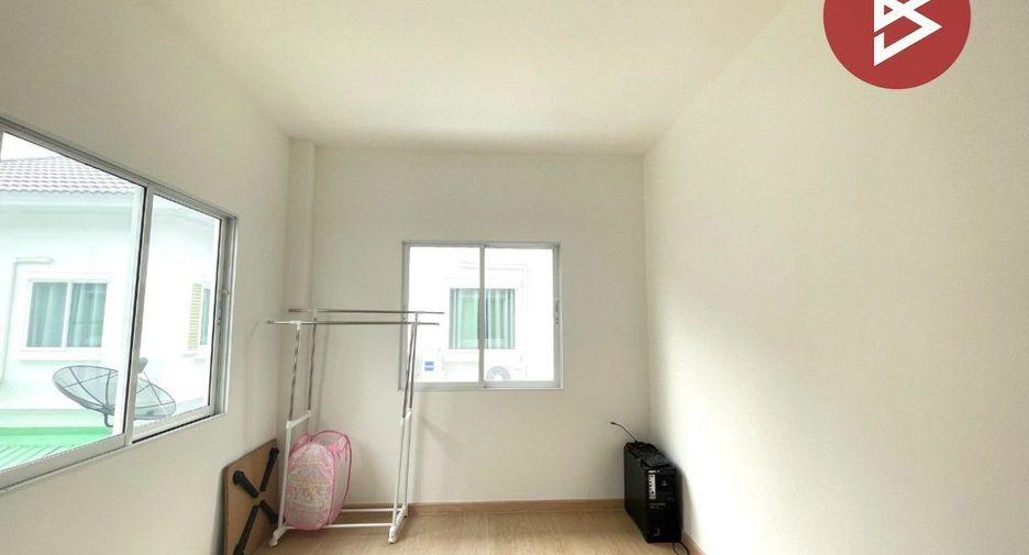 À vendre 3 chambres maison à Phan Thong, Chonburi