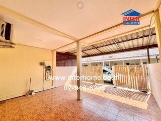 For sale 4 bedrooms townhouse in Mueang Samut Prakan, Samut Prakan