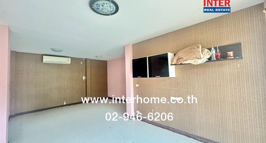 For sale 4 bedrooms house in Nong Khaem, Bangkok