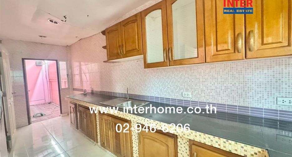 For sale 4 bedrooms house in Nong Khaem, Bangkok