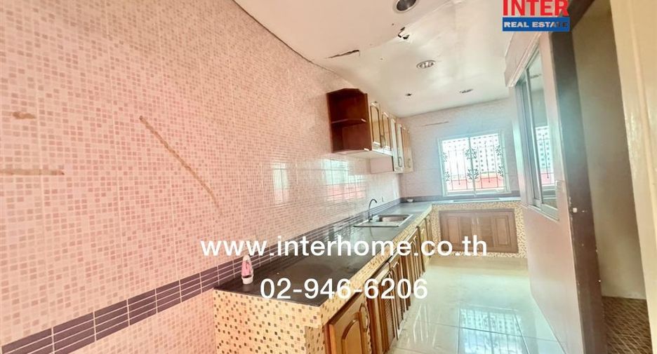 For sale 4 bedrooms house in Nong Khaem, Bangkok