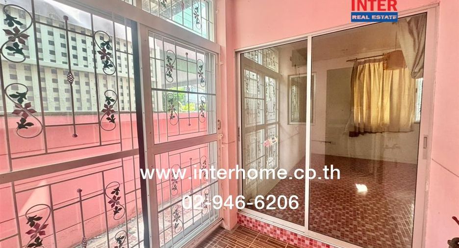 For sale 4 bedrooms house in Nong Khaem, Bangkok