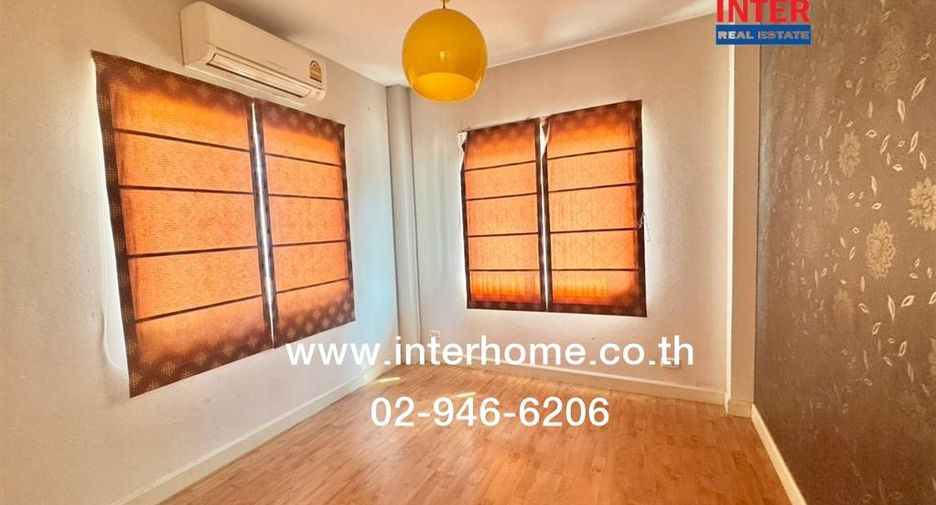For sale 4 bedrooms house in Nong Khaem, Bangkok