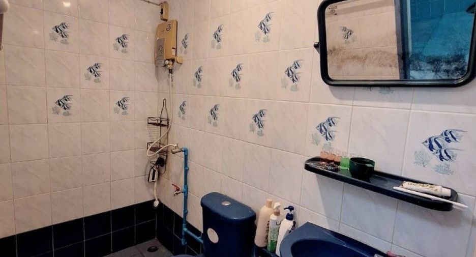 Casa adosada en venta de 3 habitaciones en Mueang Samut Sakhon, Samut Sakhon
