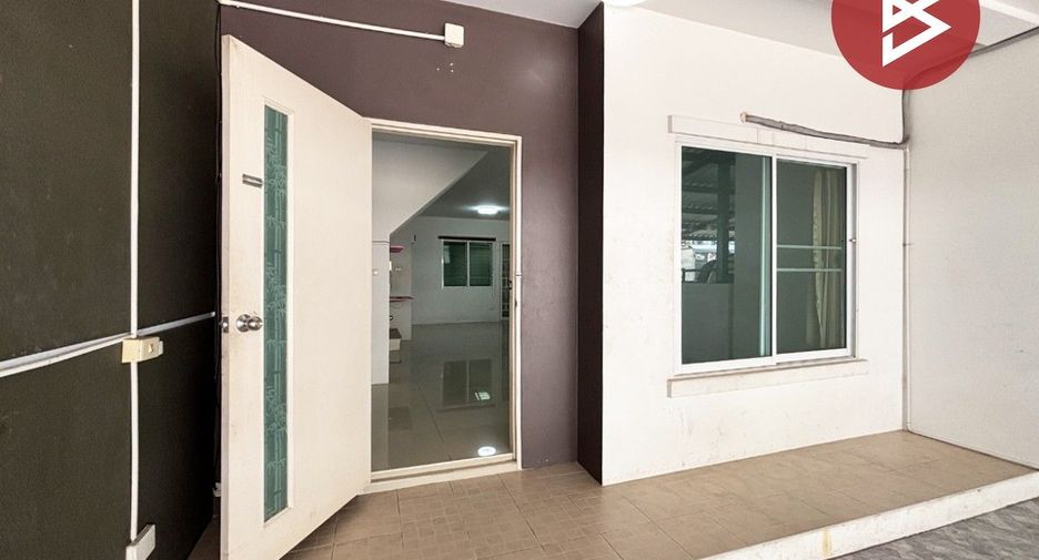 For sale 3 bedrooms townhouse in Mueang Chon Buri, Chonburi