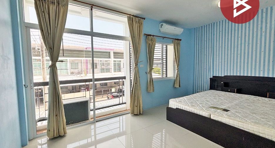 For sale 3 bedrooms townhouse in Mueang Chon Buri, Chonburi