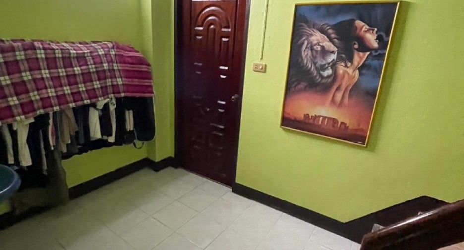 Local comercial en venta de 5 habitaciones en Mueang Chon Buri, Chonburi