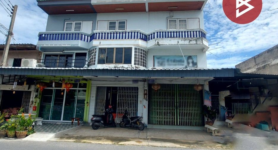 Local comercial en venta de 5 habitaciones en Mueang Chon Buri, Chonburi