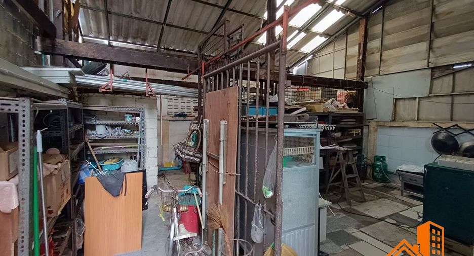 For sale 4 bedrooms townhouse in Bueng Kum, Bangkok