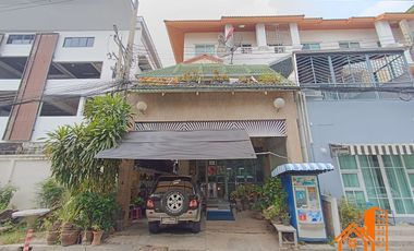 For sale 4 bedrooms townhouse in Bueng Kum, Bangkok