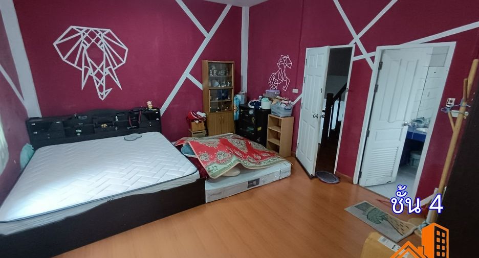 For sale 4 bedrooms townhouse in Bueng Kum, Bangkok