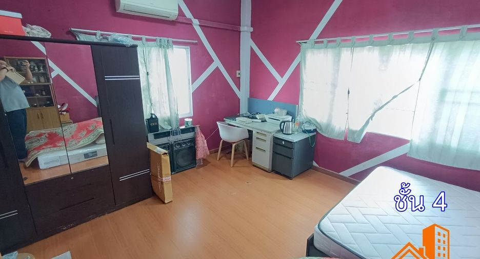 For sale 4 bedrooms townhouse in Bueng Kum, Bangkok