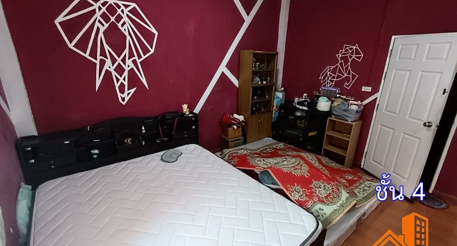 For sale 4 bedrooms townhouse in Bueng Kum, Bangkok