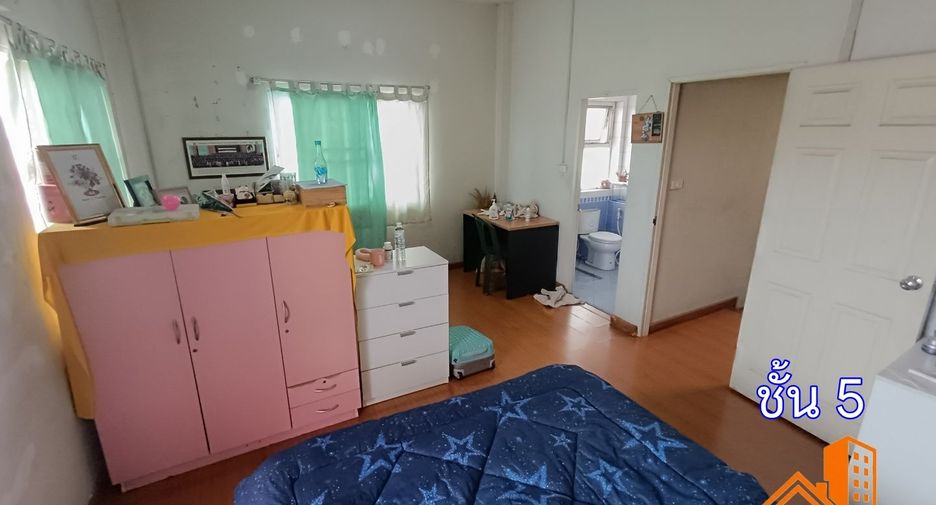 For sale 4 bedrooms townhouse in Bueng Kum, Bangkok