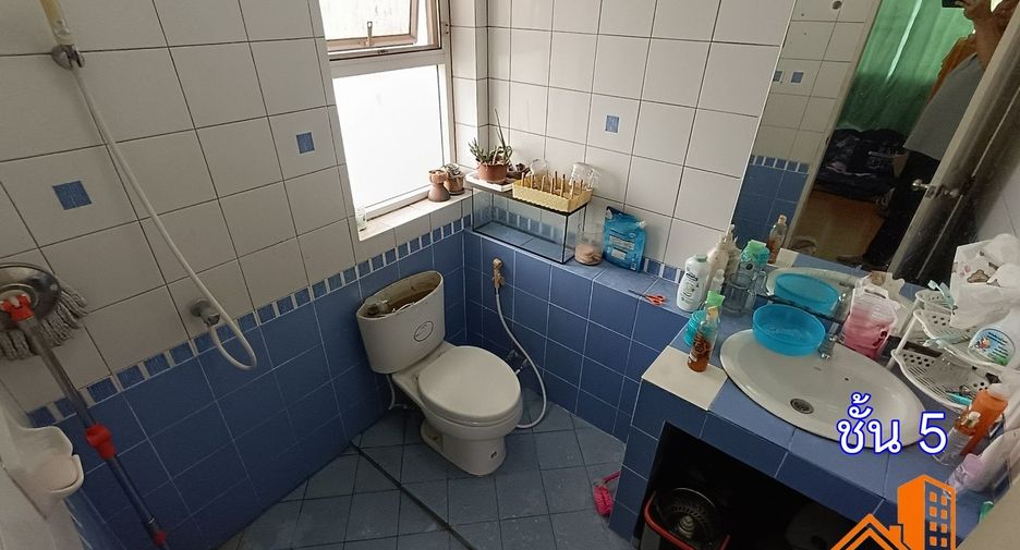 For sale 4 bedrooms townhouse in Bueng Kum, Bangkok