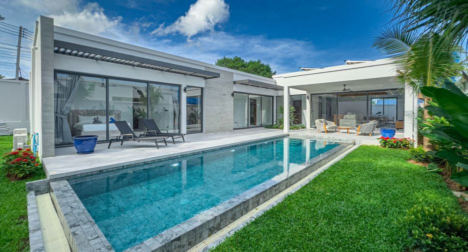 For sale 4 bedrooms villa in Mueang Phuket, Phuket