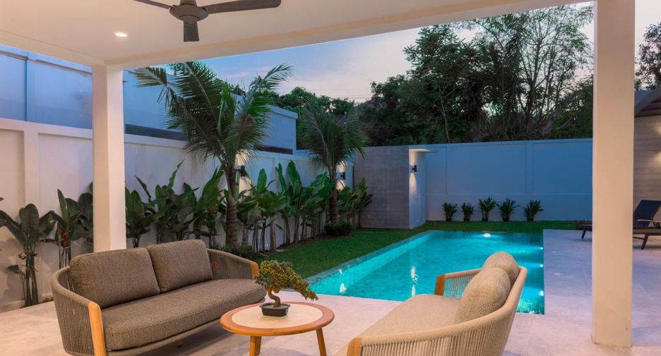 For sale 4 bedrooms villa in Mueang Phuket, Phuket